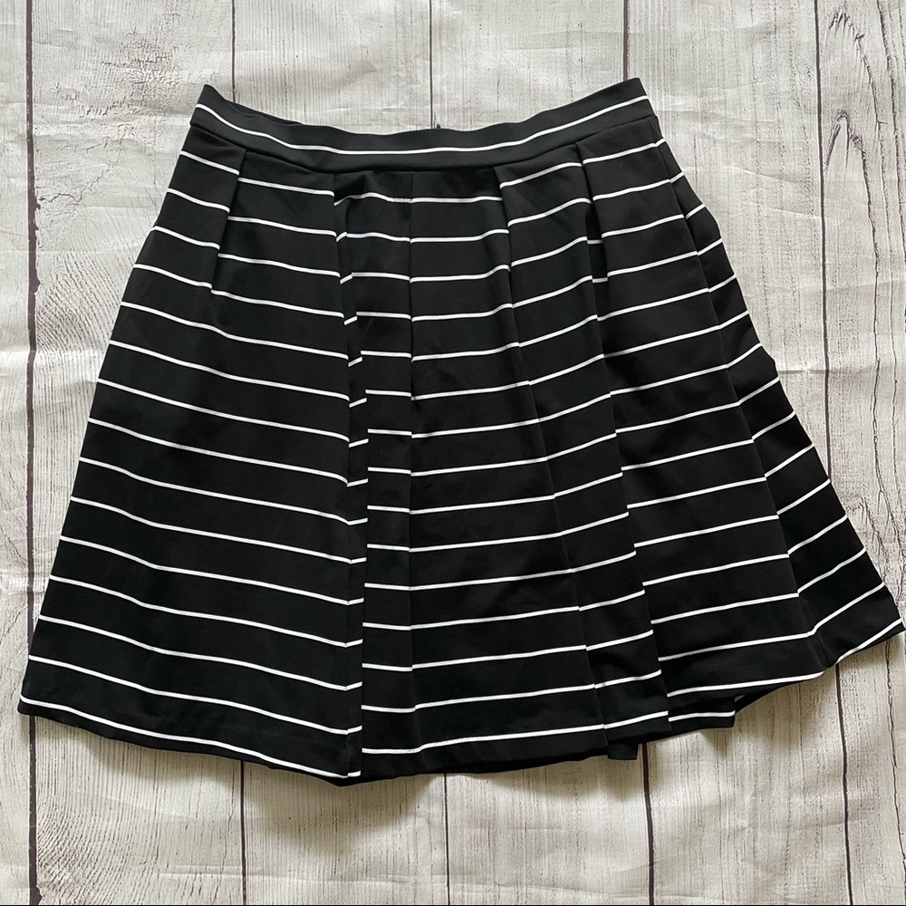 Cynthia Rowley Black & White Striped Pleated Skirt
